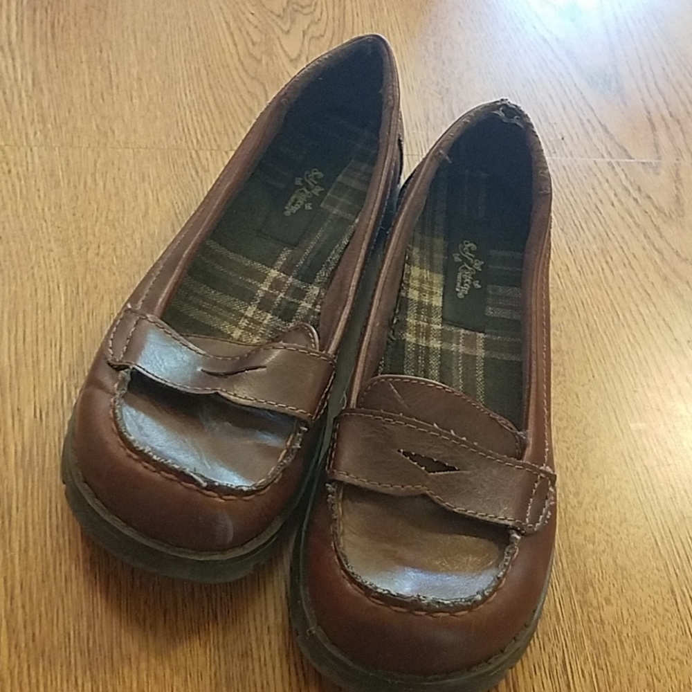 Brown flats